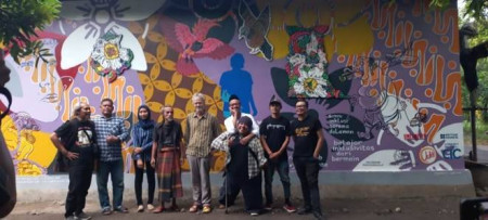 foto bersama Jogja Disability Arts dengan Komunitas Seniman Wales 